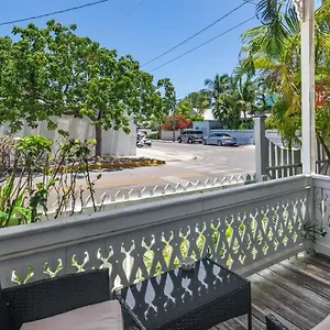 Sea Breeze -great Location! Holiday home Key West