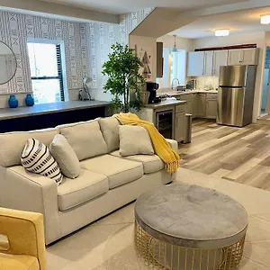 Modern Fully Renovated & Loft In Downtown Trenton