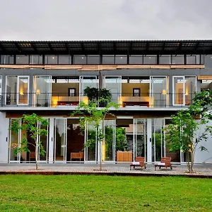 14 Bolgoda Villa Panadura